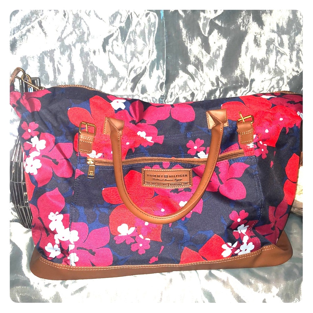 Tommy Hilfiger travel bag